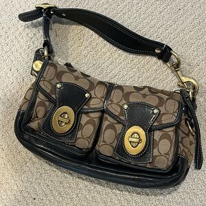 Coach pocketbook